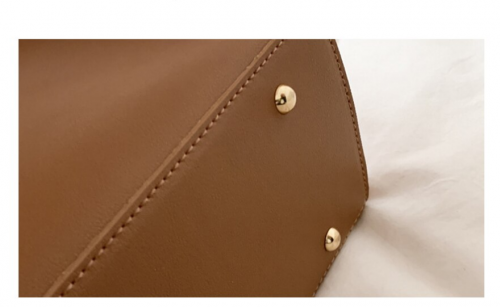 Retro PU Leather Minimalistic Large Capacity Ladies Handbag - Image 5