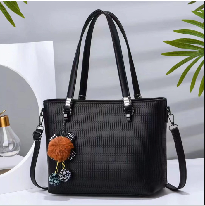 2022 New Design Handbag with Ball Ornaments Shopick