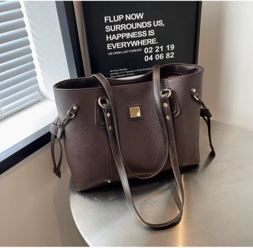 VELOUR VAULT Highend Premium Large Capacity Quality  NEW Leather Handbag - Image 11