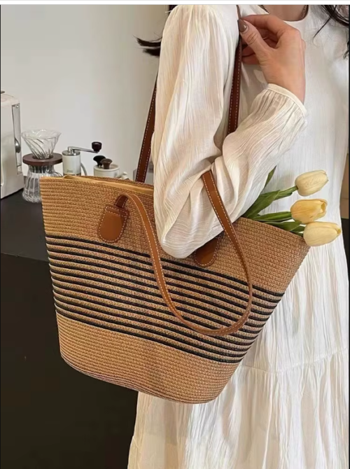 VINTAGE New  Shoulder Straw Fashion Leisure Handbag With Hat - Image 10
