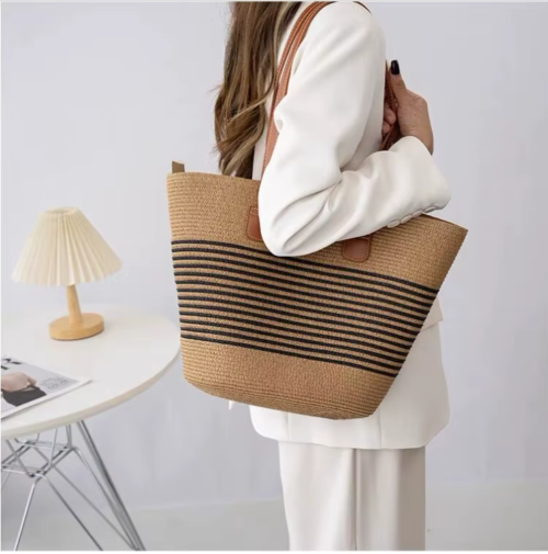 VINTAGE New  Shoulder Straw Fashion Leisure Handbag With Hat - Image 9