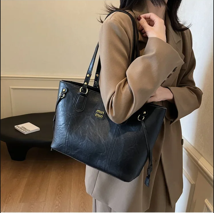 VELOUR2 VAULT Highend Premium Large Capacity Quality NEW Leather Handbag - Image 11