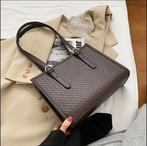 New Henan2 Premium arrival Quality shoulder handbag - Image 9