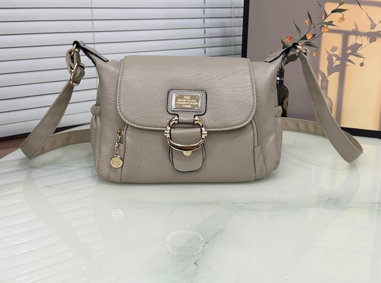 New Arrivals Premium Icon Quality Sling Bag - Image 4